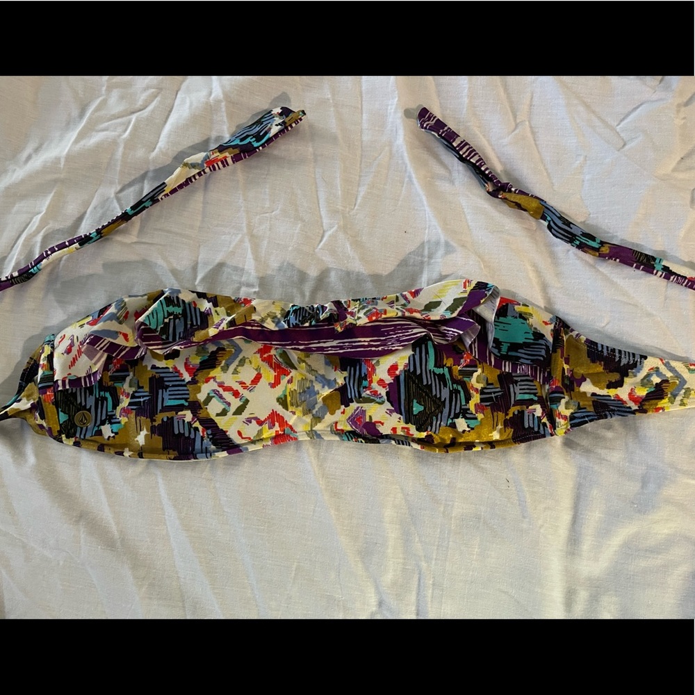 Like new Volcom strapless bathing suit top